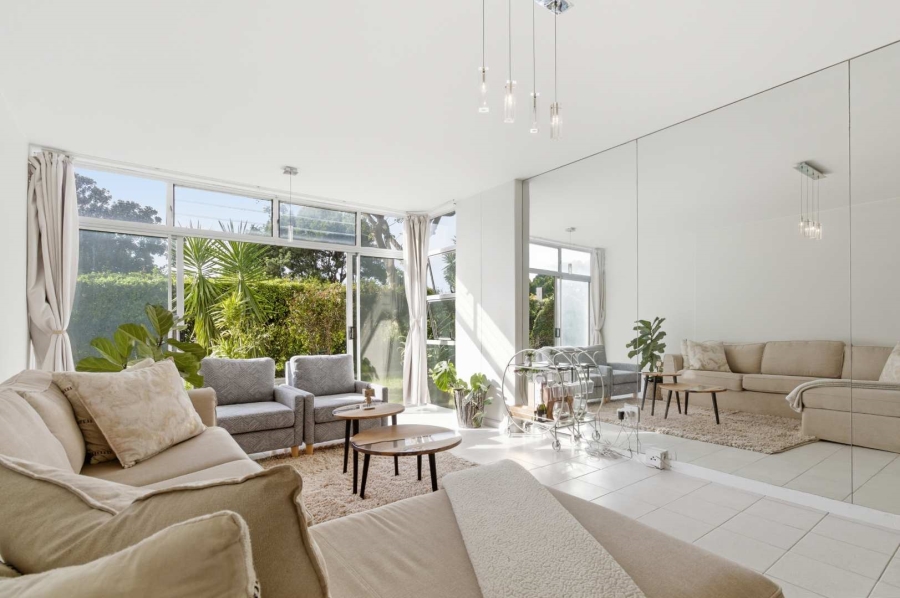 2 Bedroom Property for Sale in Green Point Western Cape